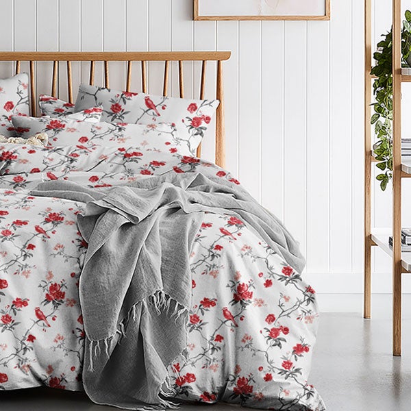 Sustainably produced ISABEL 100% Cotton Sateen Duvet Cover Set from JYSK Canada